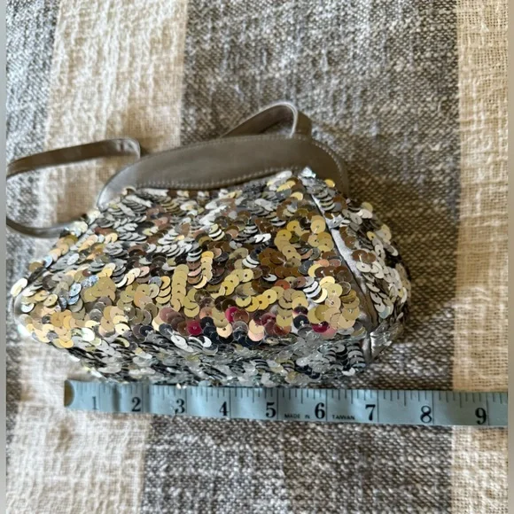 Vtg Preston & York Silver Sequined Small Evening Hand Bag Y2K - Picture 8 of 10
